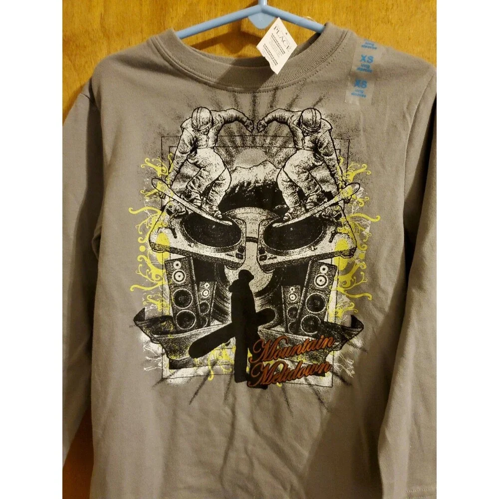 Boy's xs size 4 The Children's Place gray long sleeve shirt Mountain Meltdown